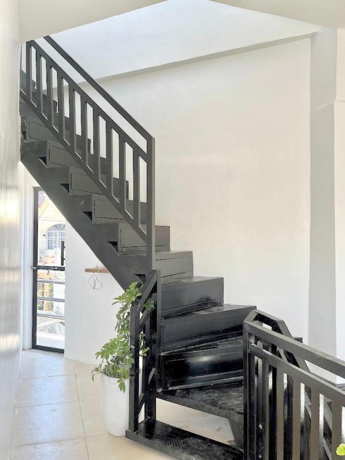 New Modern Home Near Airport, Beach And Fast Wi-Fi Sudtungan Bagian luar foto